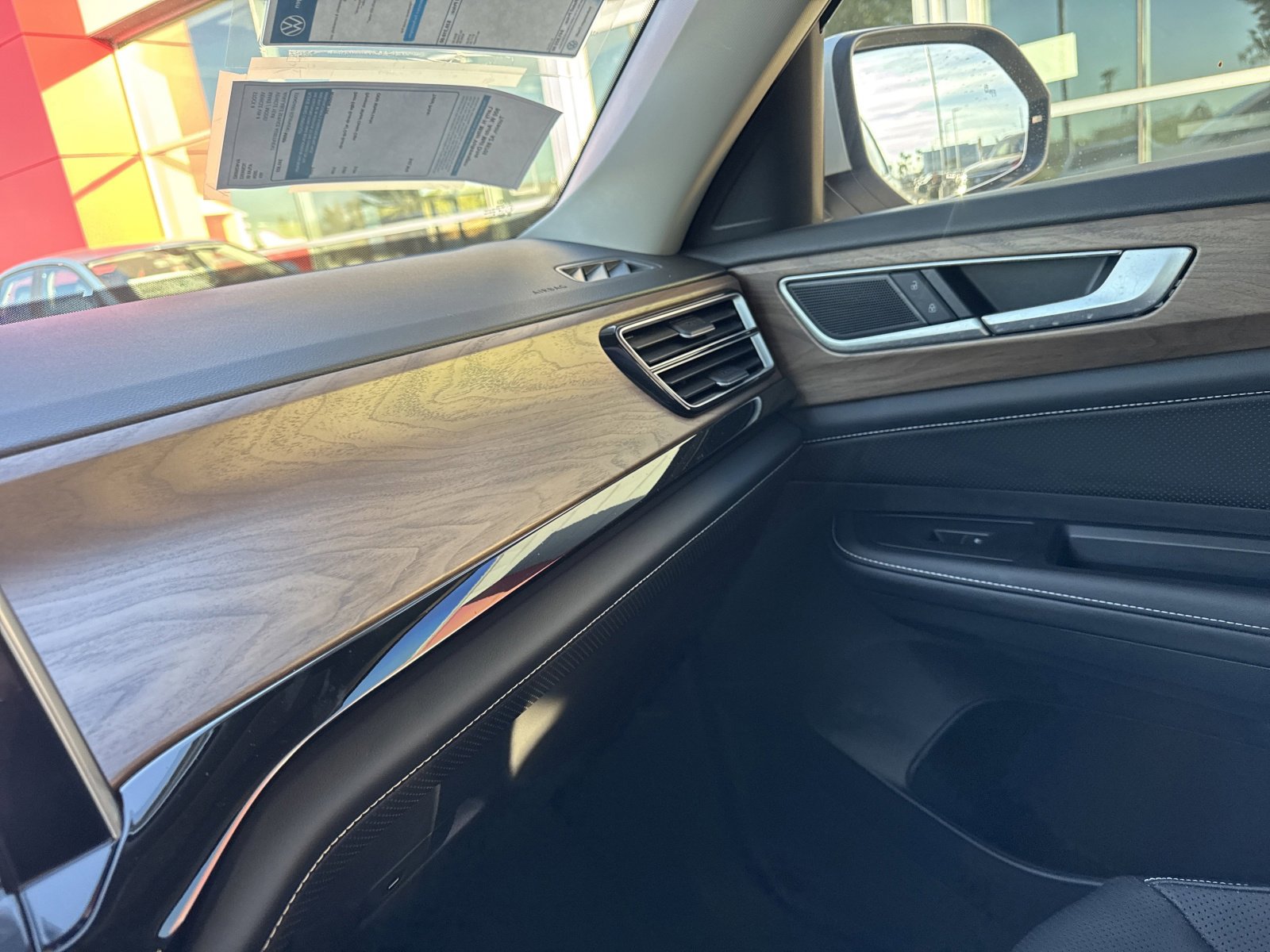 New 2026 Volkswagen Atlas SE image 23