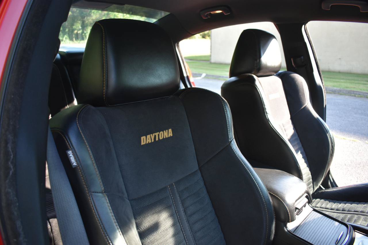 Used 2017 Dodge Charger R/T RWD image 23