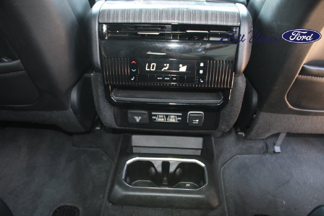 Used 2022 Jeep Wagoneer Series II w/ Rear Seat Video Group 1 RWD image 13