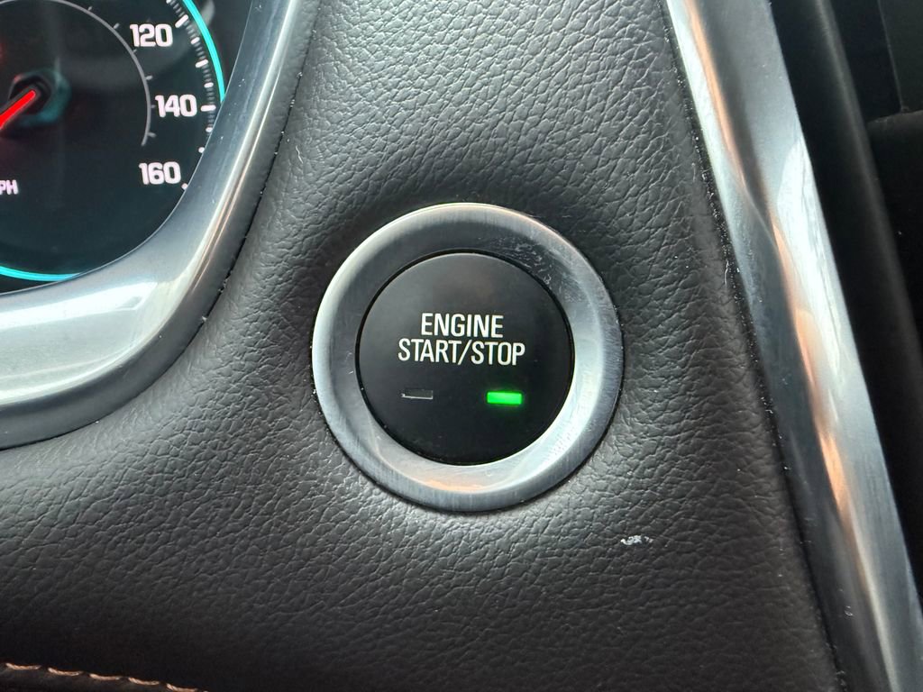 Used 2021 Chevrolet Traverse Premier w/ Redline Edition image 27