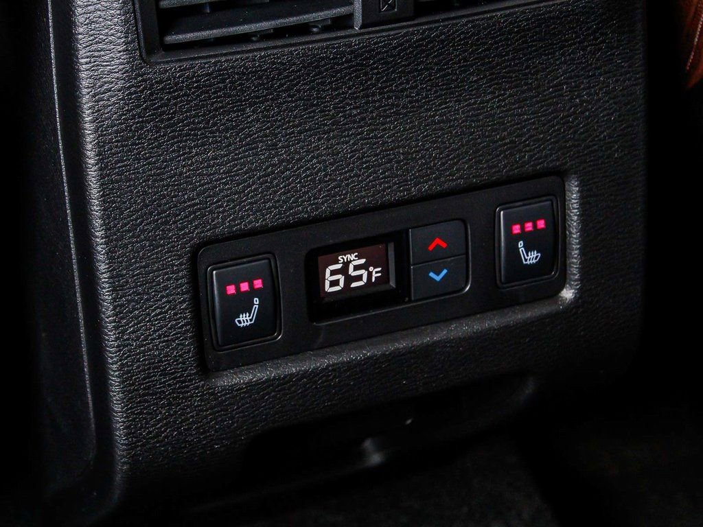 New 2025 Mitsubishi Outlander SEL image 37