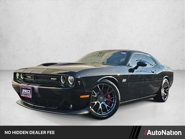 Used 2016 Dodge Challenger SRT RWD image 1