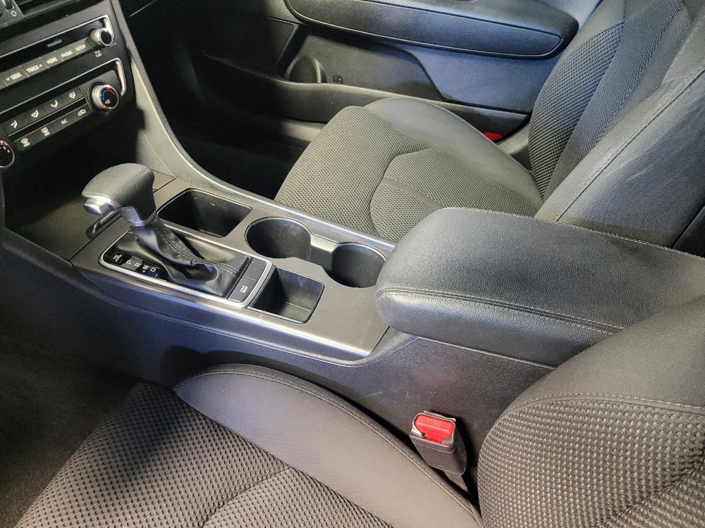 Used 2019 Kia Optima LX FWD image 26