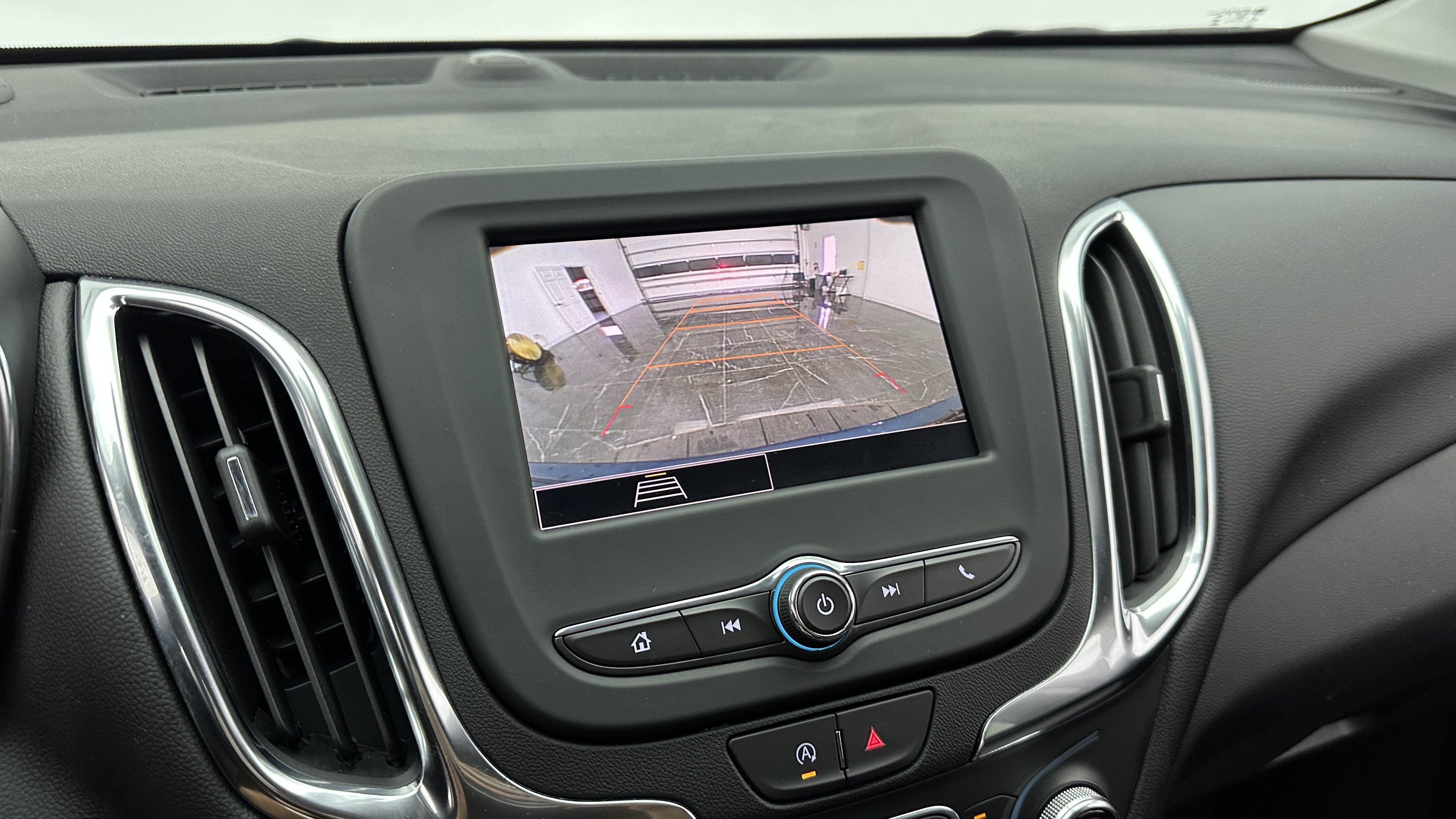 Used 2024 Chevrolet Equinox LT AWD/4WD image 14