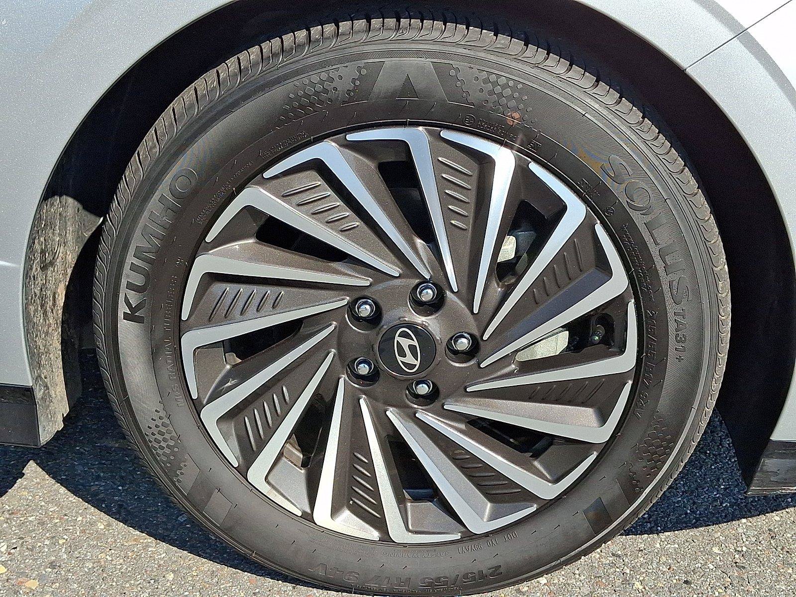 Used 2025 Hyundai Sonata SEL FWD image 8