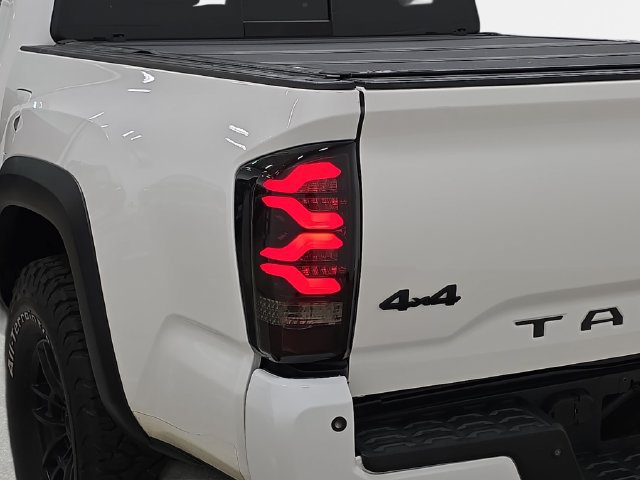 Used 2021 Toyota Tacoma TRD Pro AWD/4WD image 34