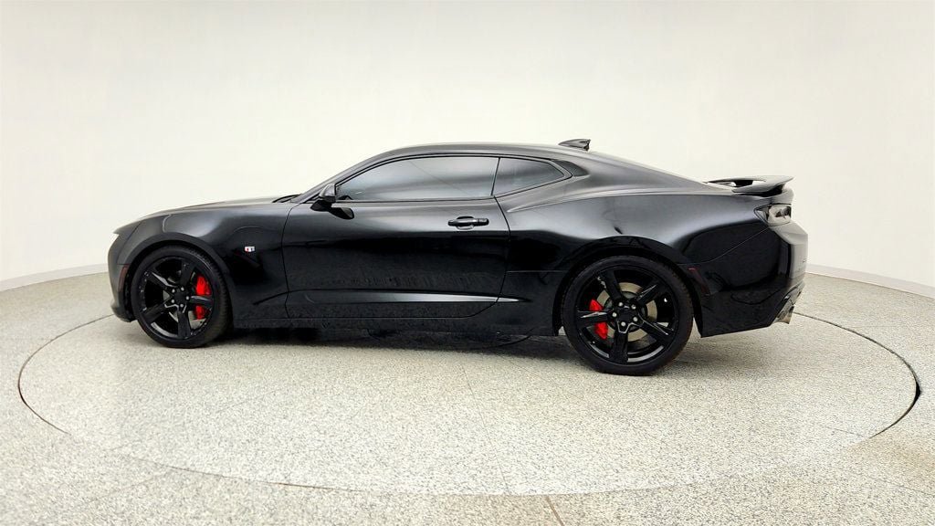 Used 2017 Chevrolet Camaro SS RWD image 8