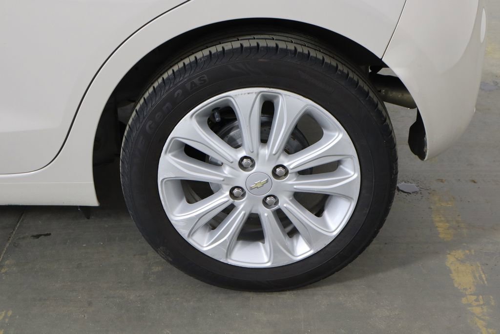 Used 2018 Chevrolet Spark LT image 38