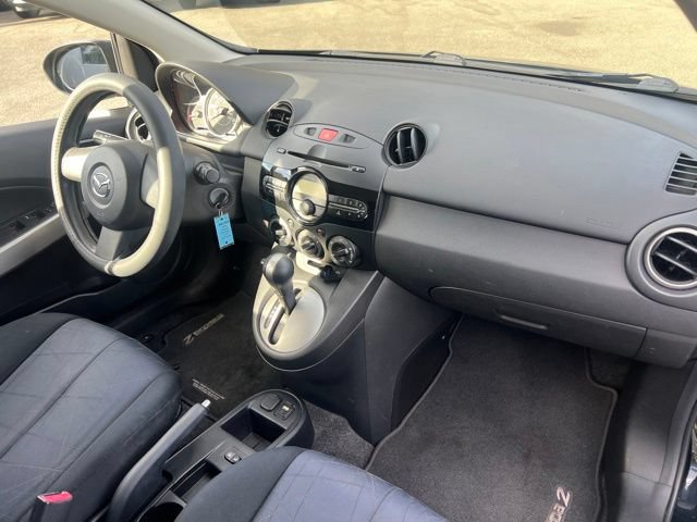 Used 2014 MAZDA MAZDA2 Sport FWD image 25