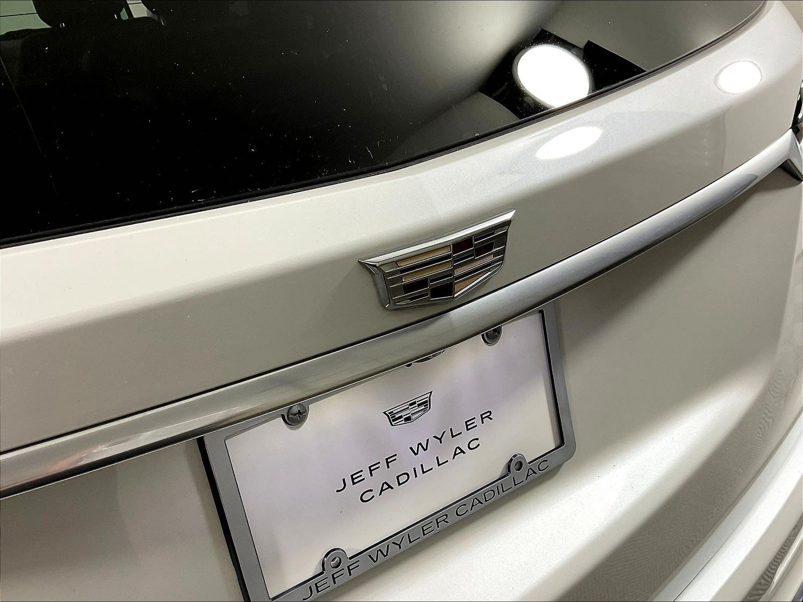Used 2024 Cadillac XT6 Sport w/ LPO, Onyx Lite Package AWD/4WD image 24