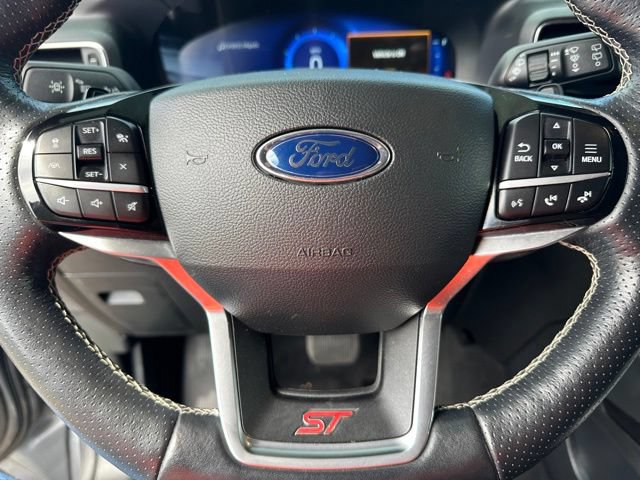 Used 2022 Ford Explorer ST w/ Equipment Group 401A AWD/4WD image 32