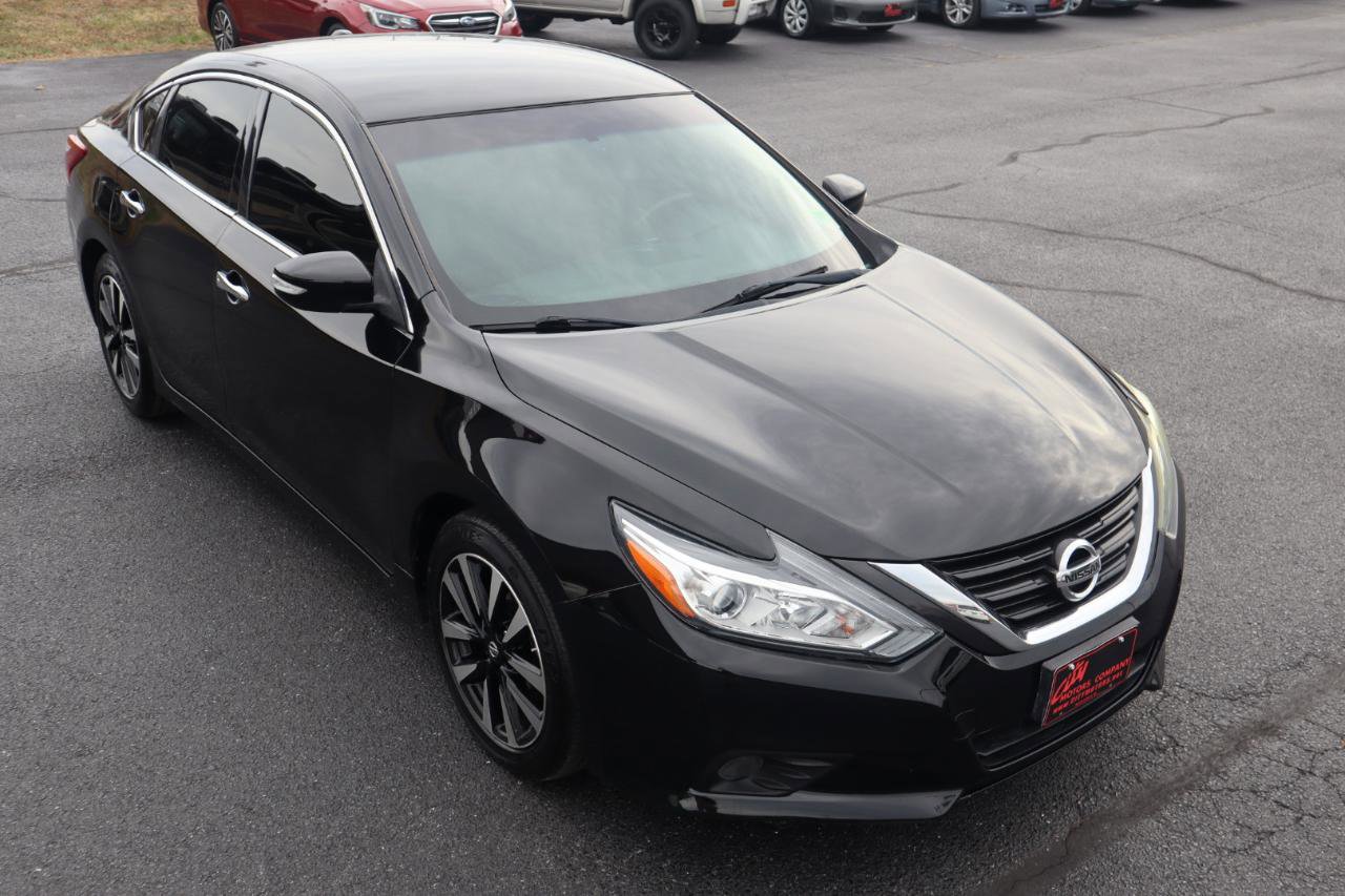 Used 2018 Nissan Altima 2.5 SL FWD image 12