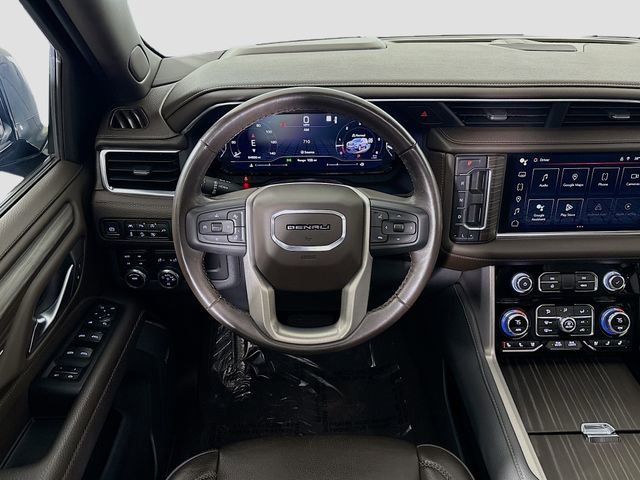 Used 2022 GMC Yukon XL Denali image 25