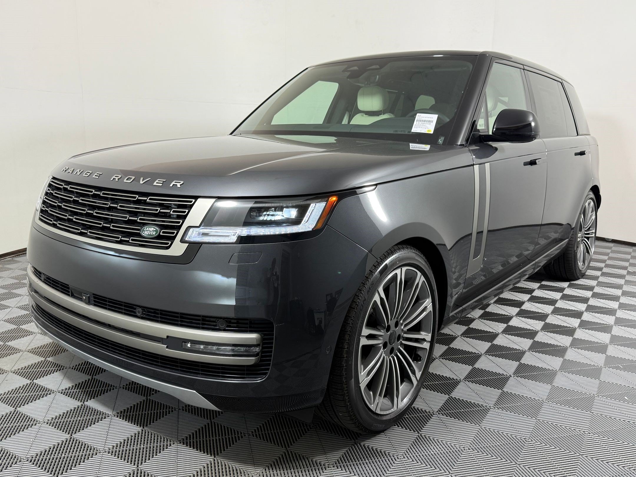 New 2026 Land Rover Range Rover Long Wheelbase SE AWD/4WD video 1