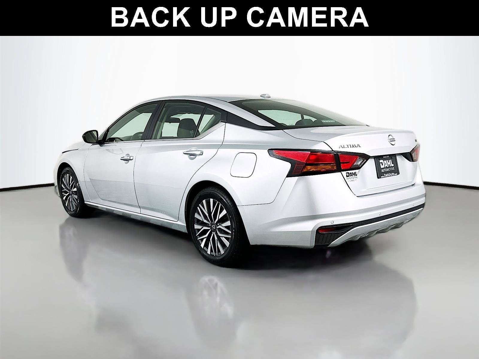 Used 2024 Nissan Altima 2.5 SV image 5