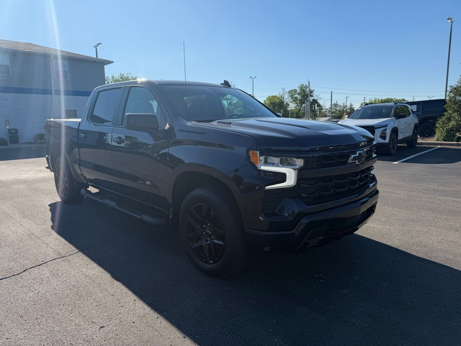 Used 2023 Chevrolet Silverado 1500 RST w/ Convenience Package II AWD/4WD image 5