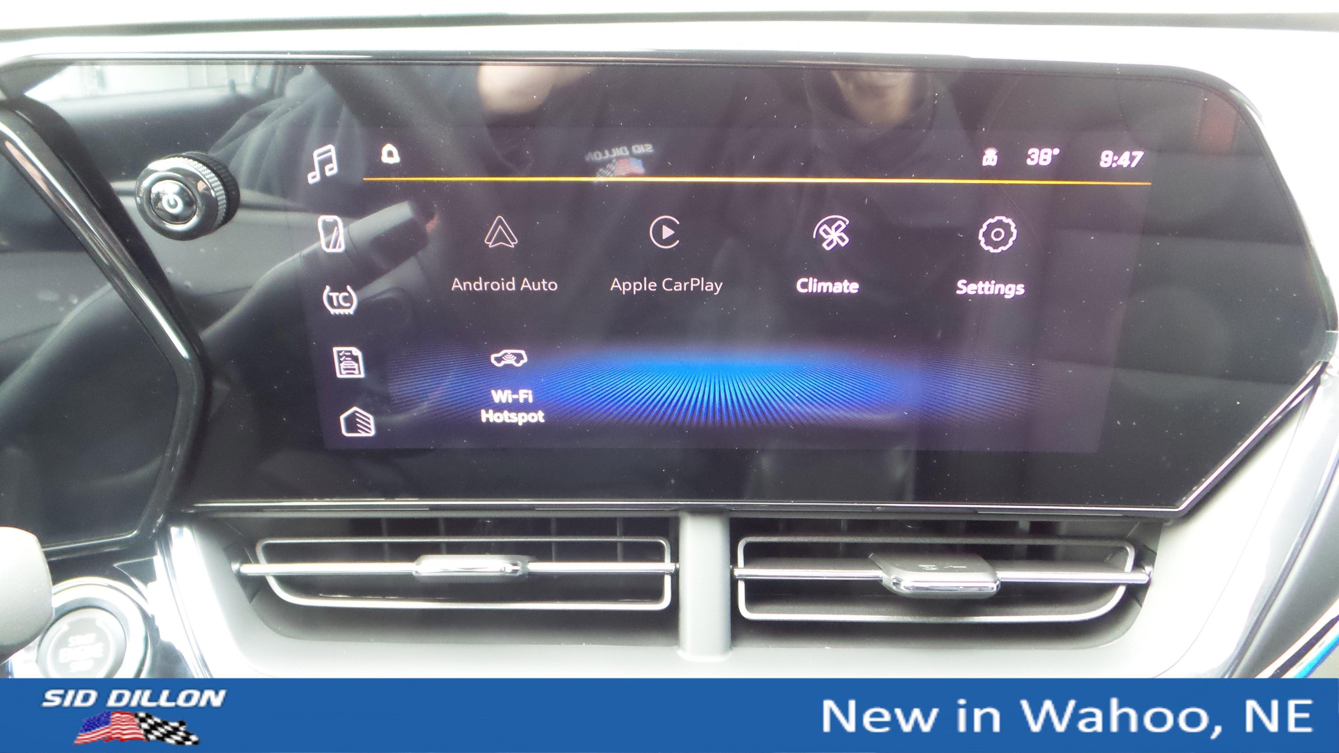 New 2026 Chevrolet Trax RS w/ Sunroof Package image 15