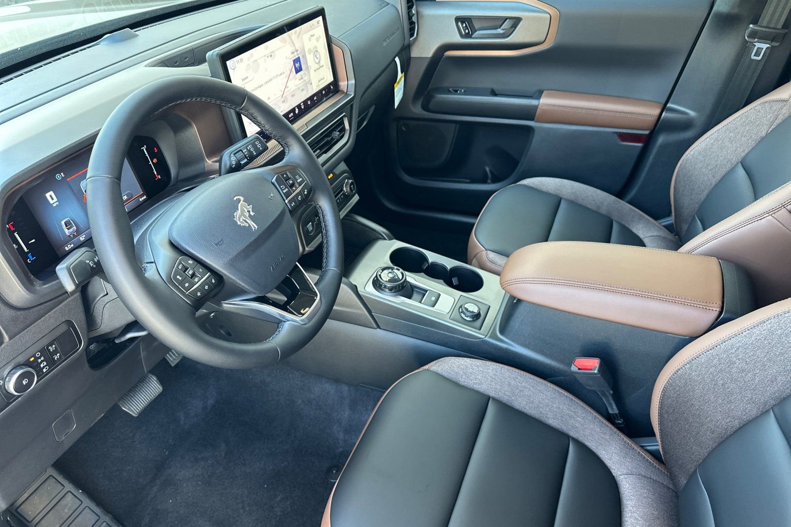 New 2026 Ford Bronco Sport Outer Banks image 9