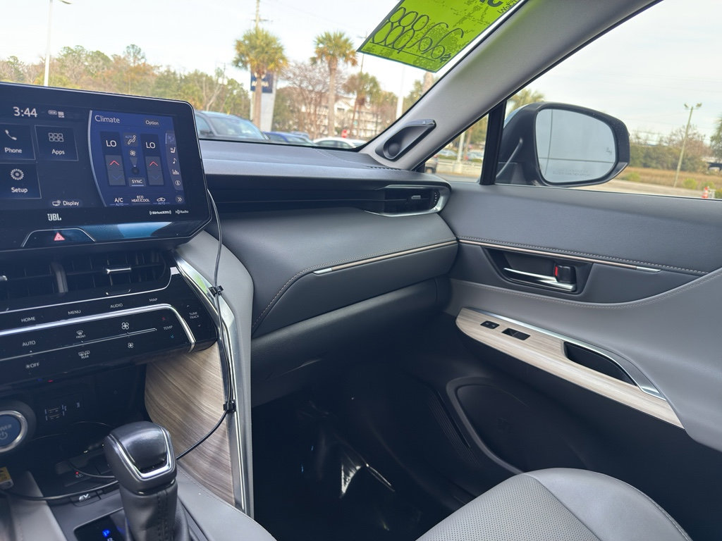 Used 2021 Toyota Venza XLE w/ Softex Package image 26