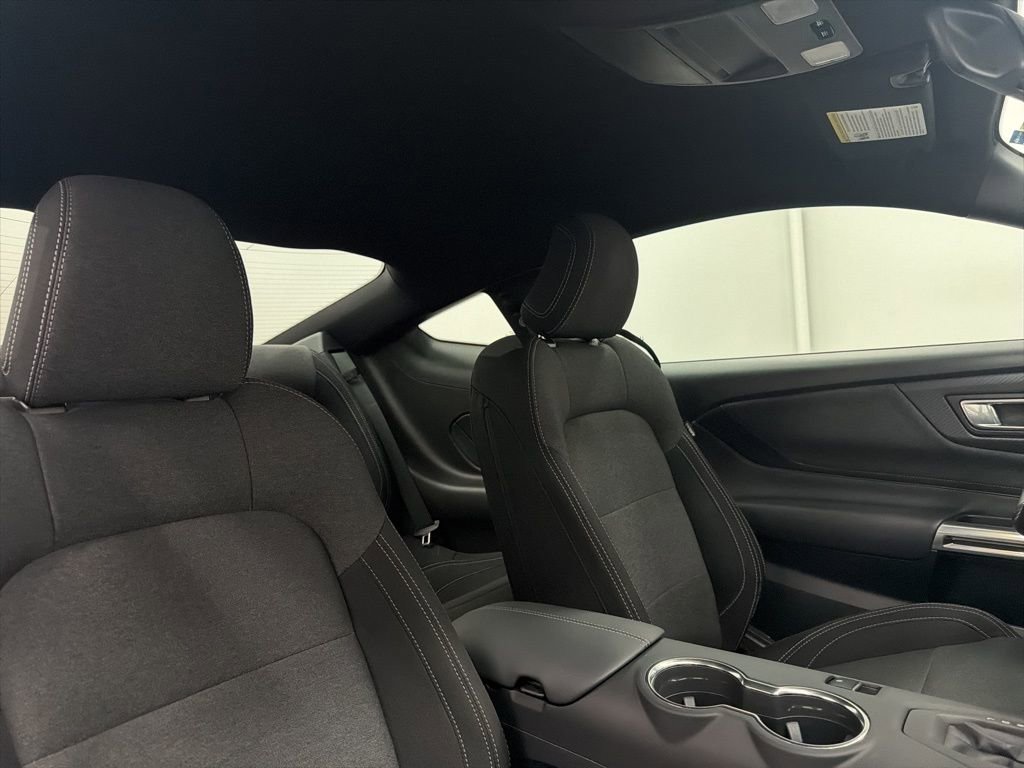 Used 2025 Ford Mustang Coupe image 22