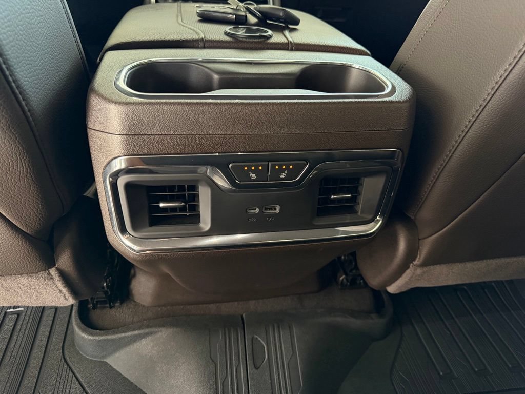 Used 2024 GMC Sierra 3500 Denali w/ Denali Reserve Package AWD/4WD image 22