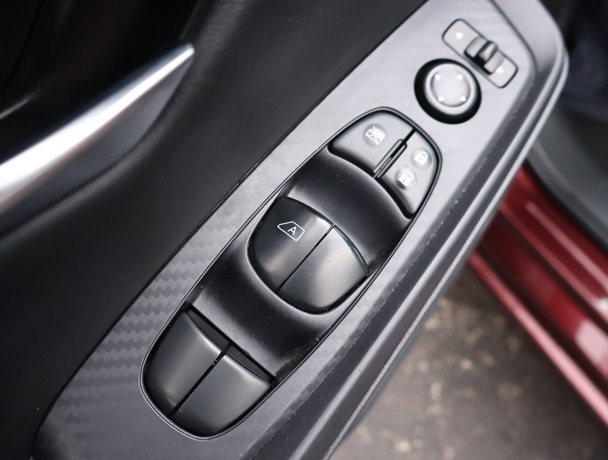 Used 2024 Nissan Sentra SV image 8