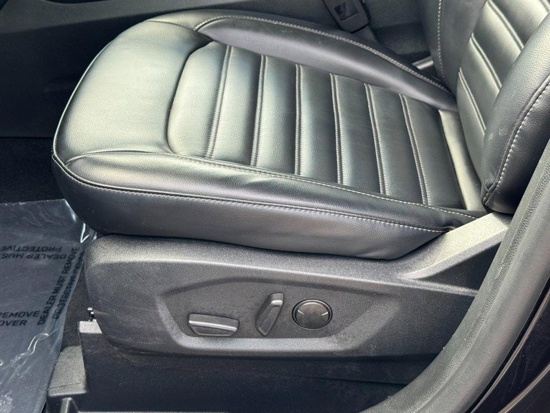 Used 2024 Ford Edge SEL image 24