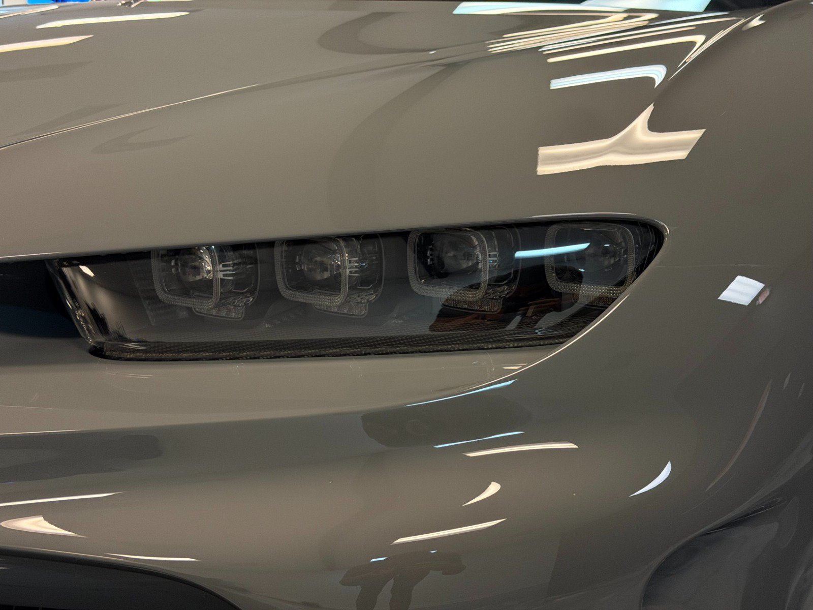 Used 2024 Bugatti Chiron Super Sport AWD/4WD image 6