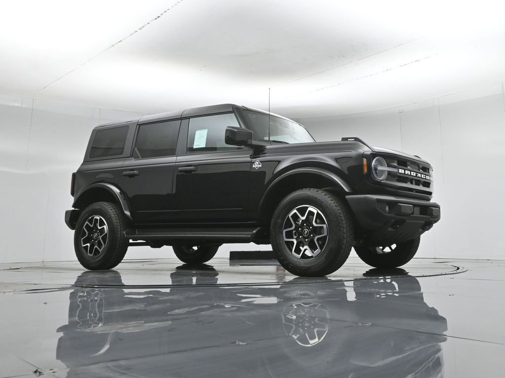 New 2026 Ford Bronco Outer Banks AWD/4WD image 16