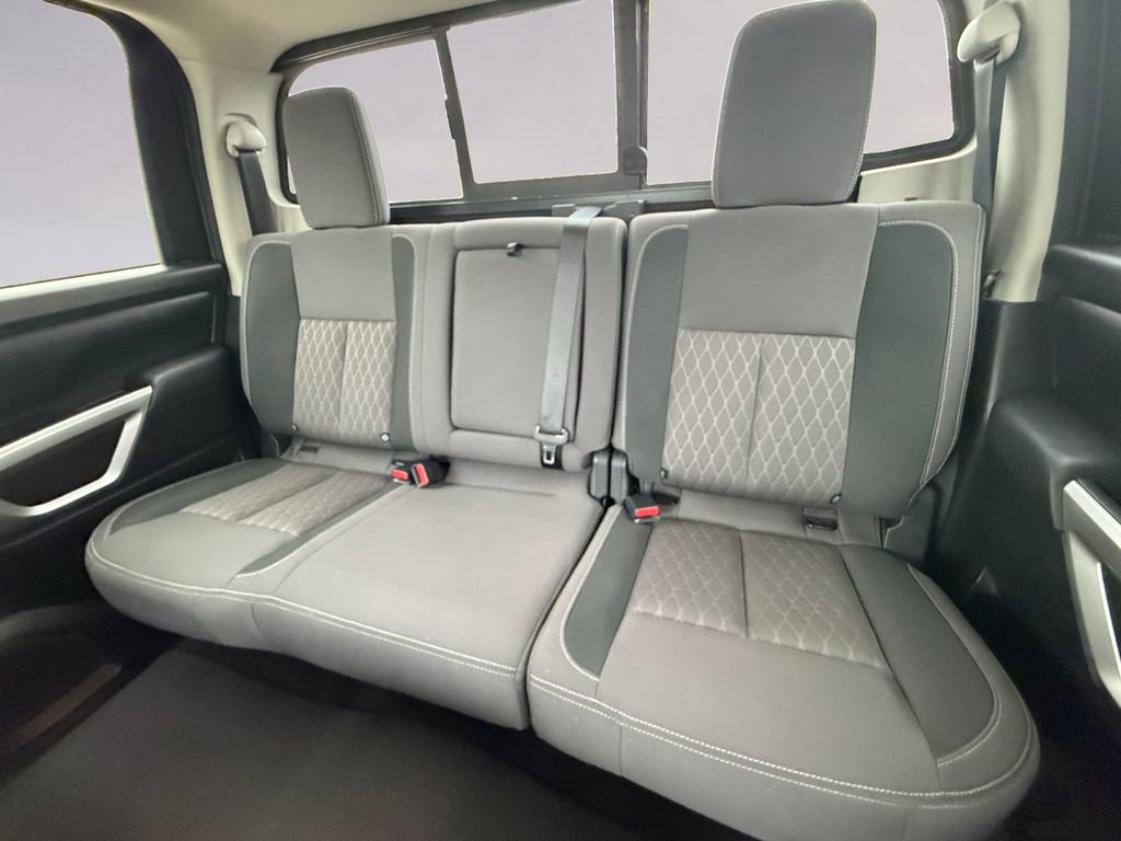 Used 2024 Nissan Titan SV w/ SV Convenience Package image 16