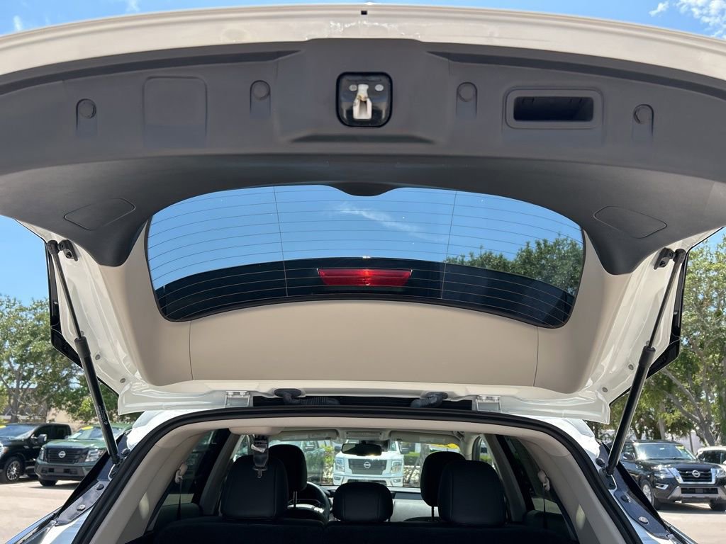 Certified 2024 Nissan Murano SV FWD image 54