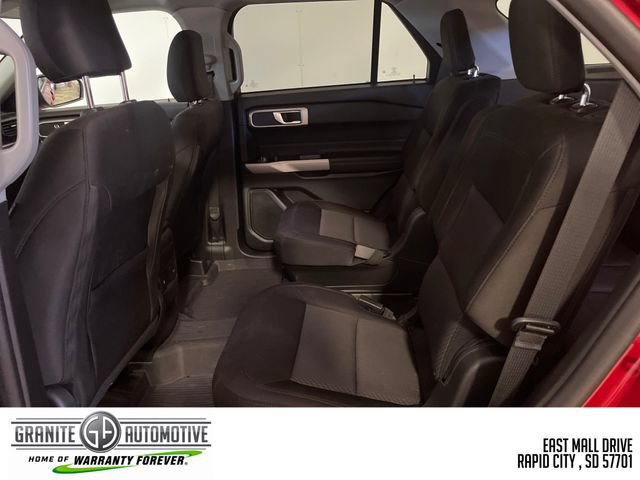 Used 2023 Ford Explorer XLT AWD/4WD image 29