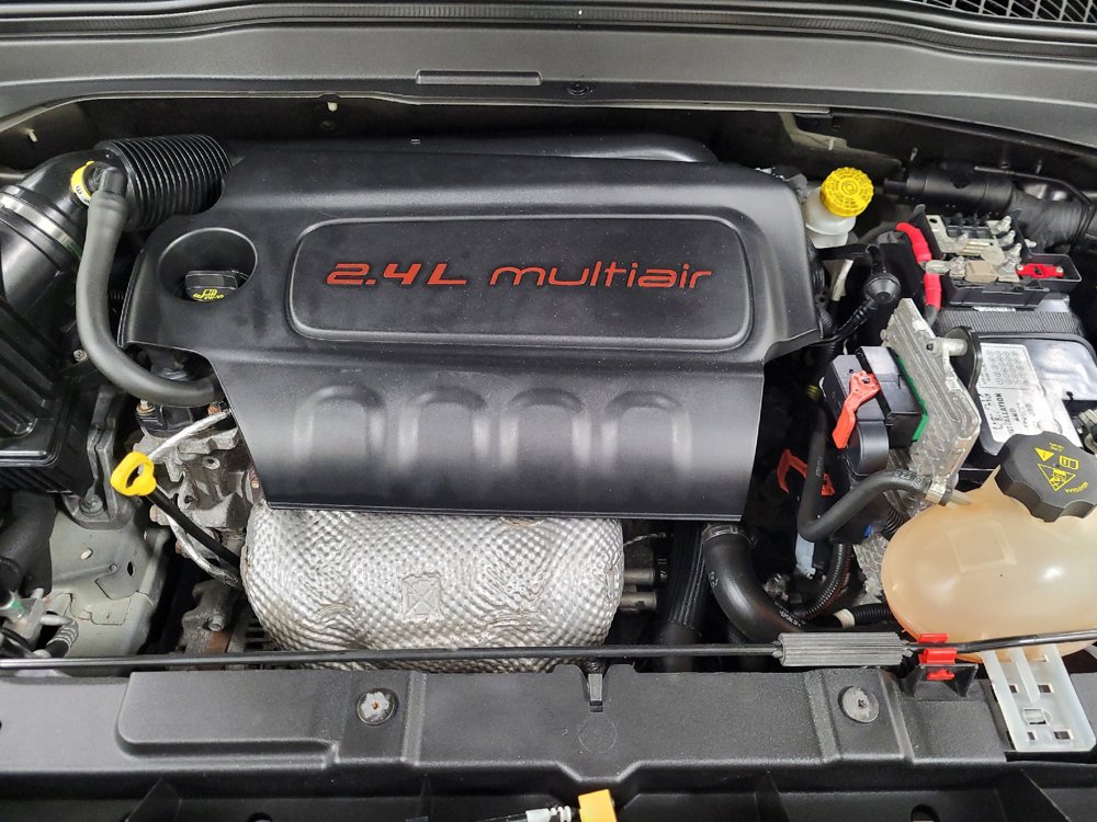 Used 2020 Jeep Renegade Latitude AWD/4WD image 30