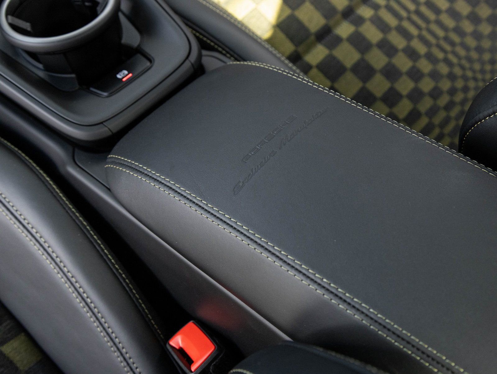 Certified 2026 Porsche 911 GTS image 33