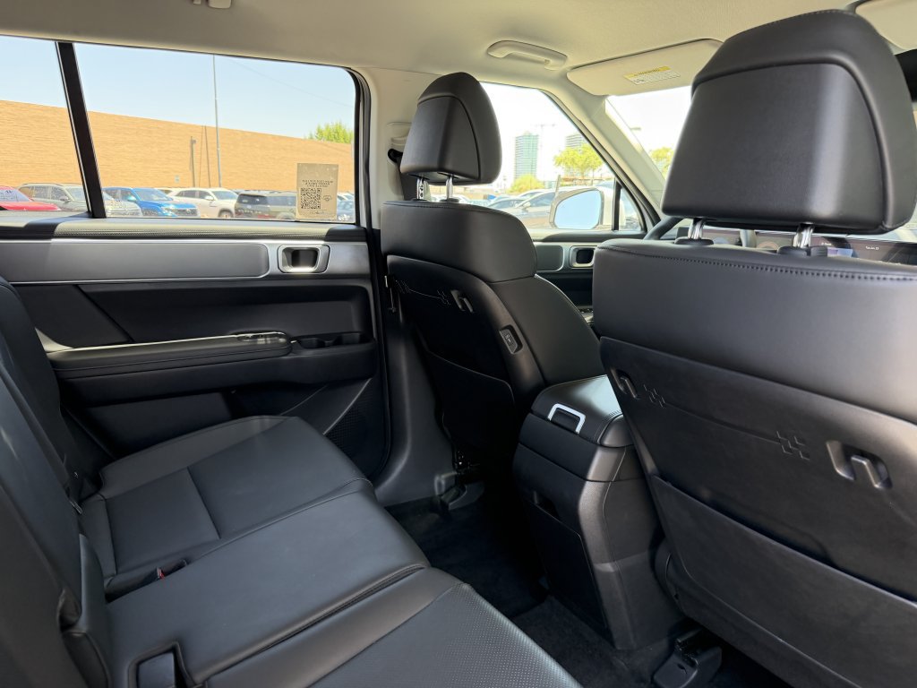 Used 2024 Hyundai Santa Fe SEL FWD image 37