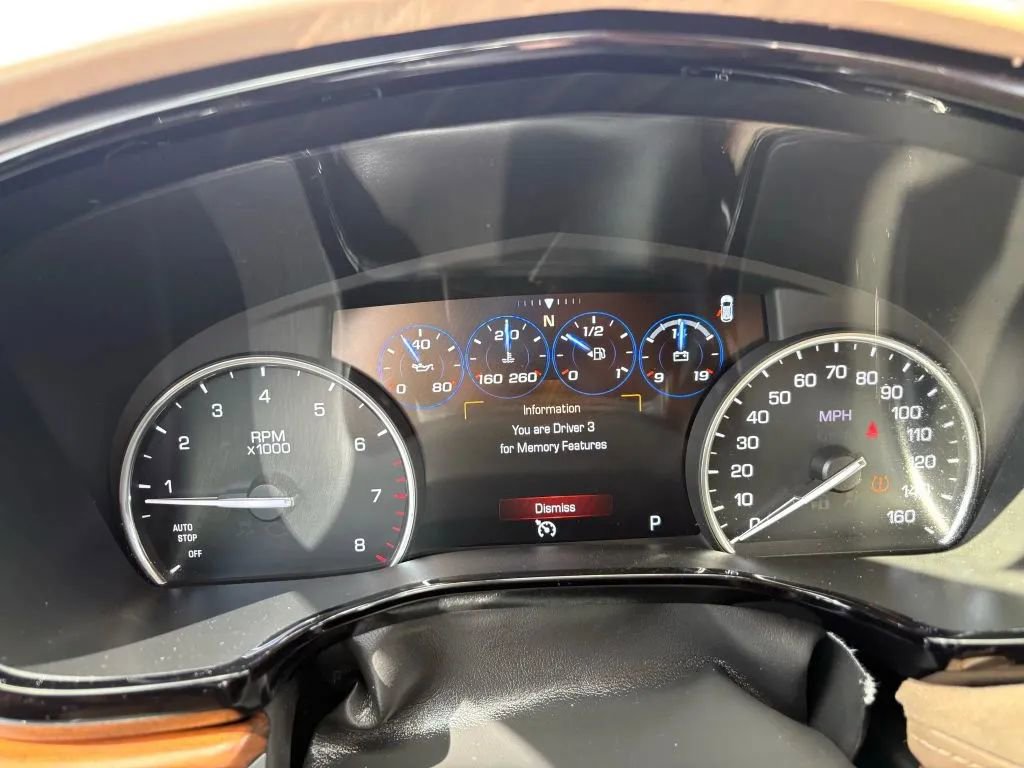 Used 2017 Cadillac XT5 Platinum AWD/4WD image 15