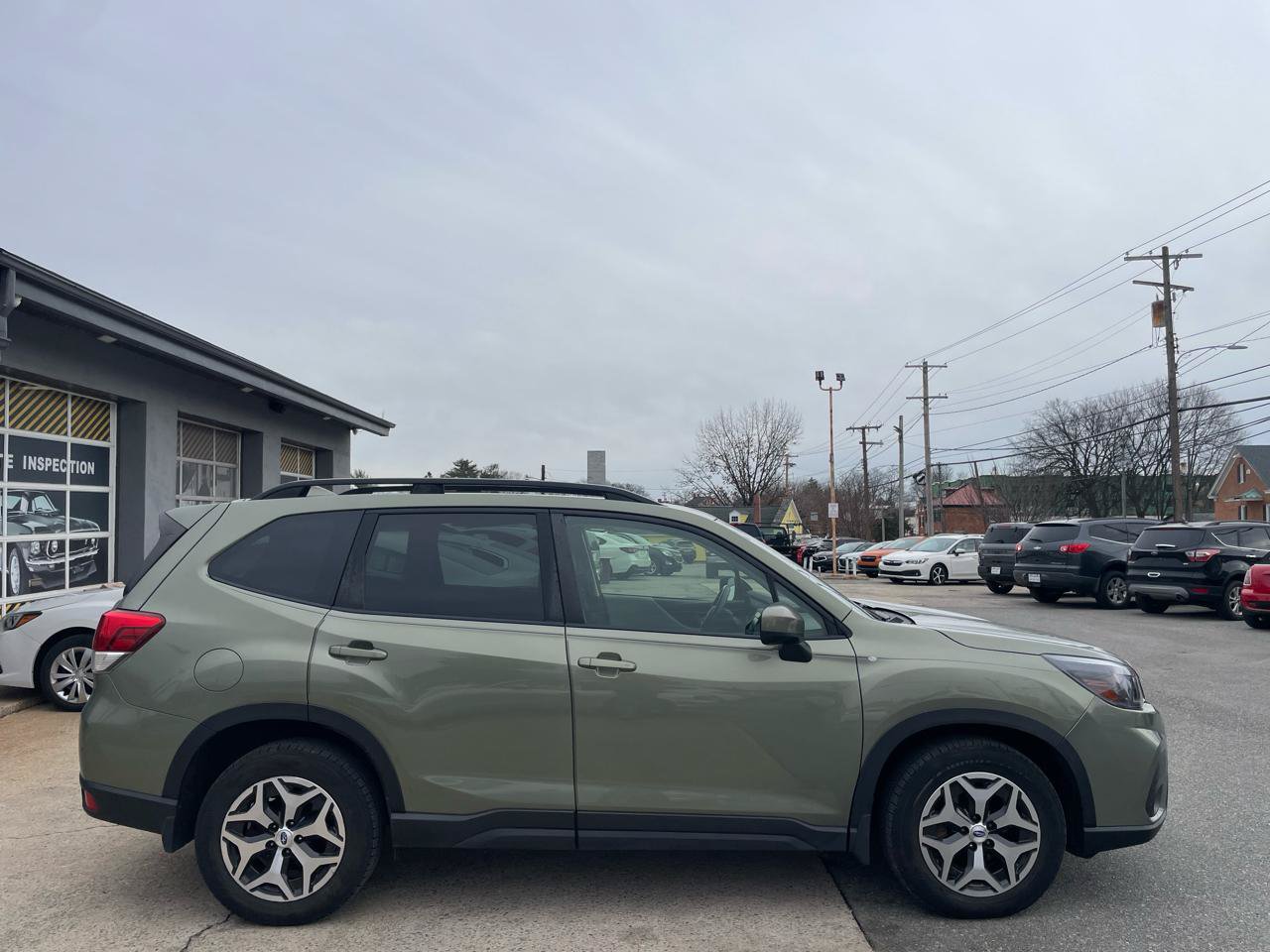 Used 2020 Subaru Forester Premium AWD/4WD image 17