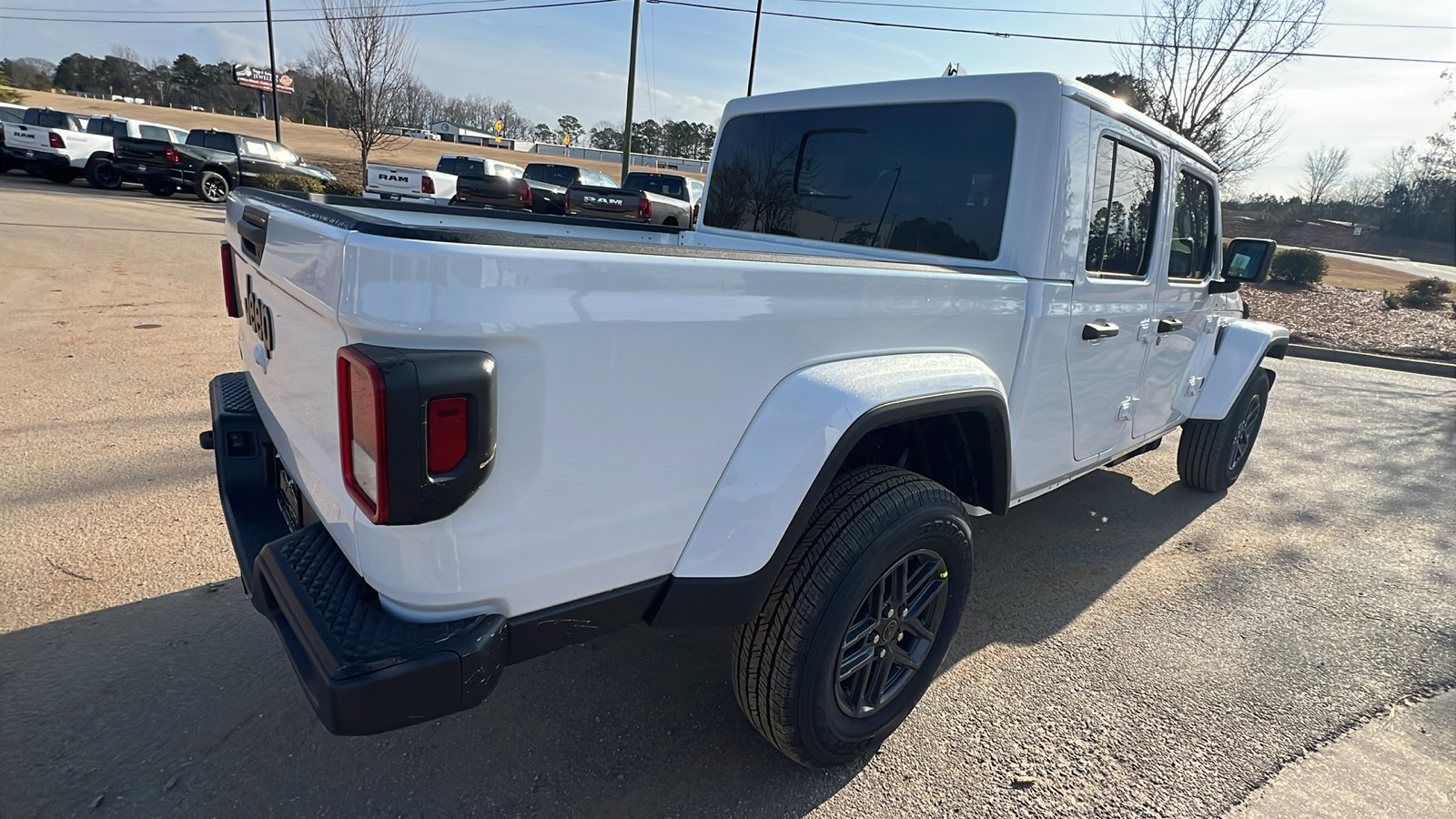 New 2026 Jeep Gladiator Sport AWD/4WD image 8