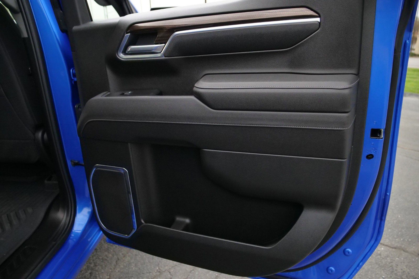 Used 2025 Chevrolet Silverado 1500 RST image 42