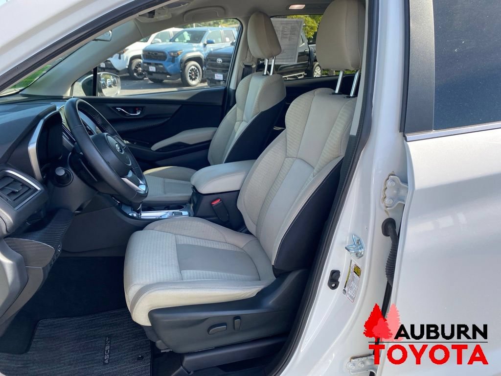 Used 2025 Subaru Ascent Premium AWD/4WD image 31