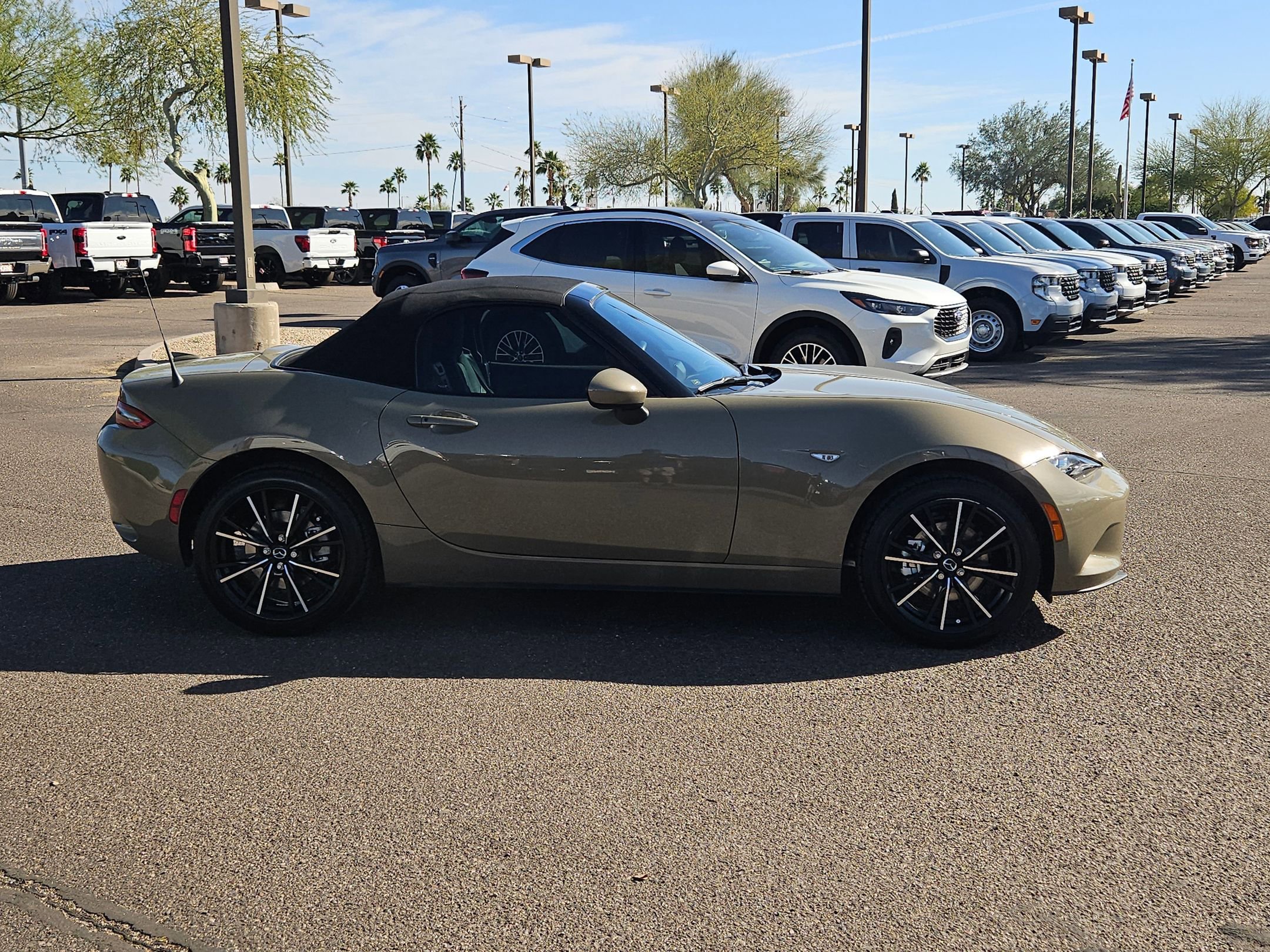 Used 2024 MAZDA MX-5 Miata Grand Touring image 4