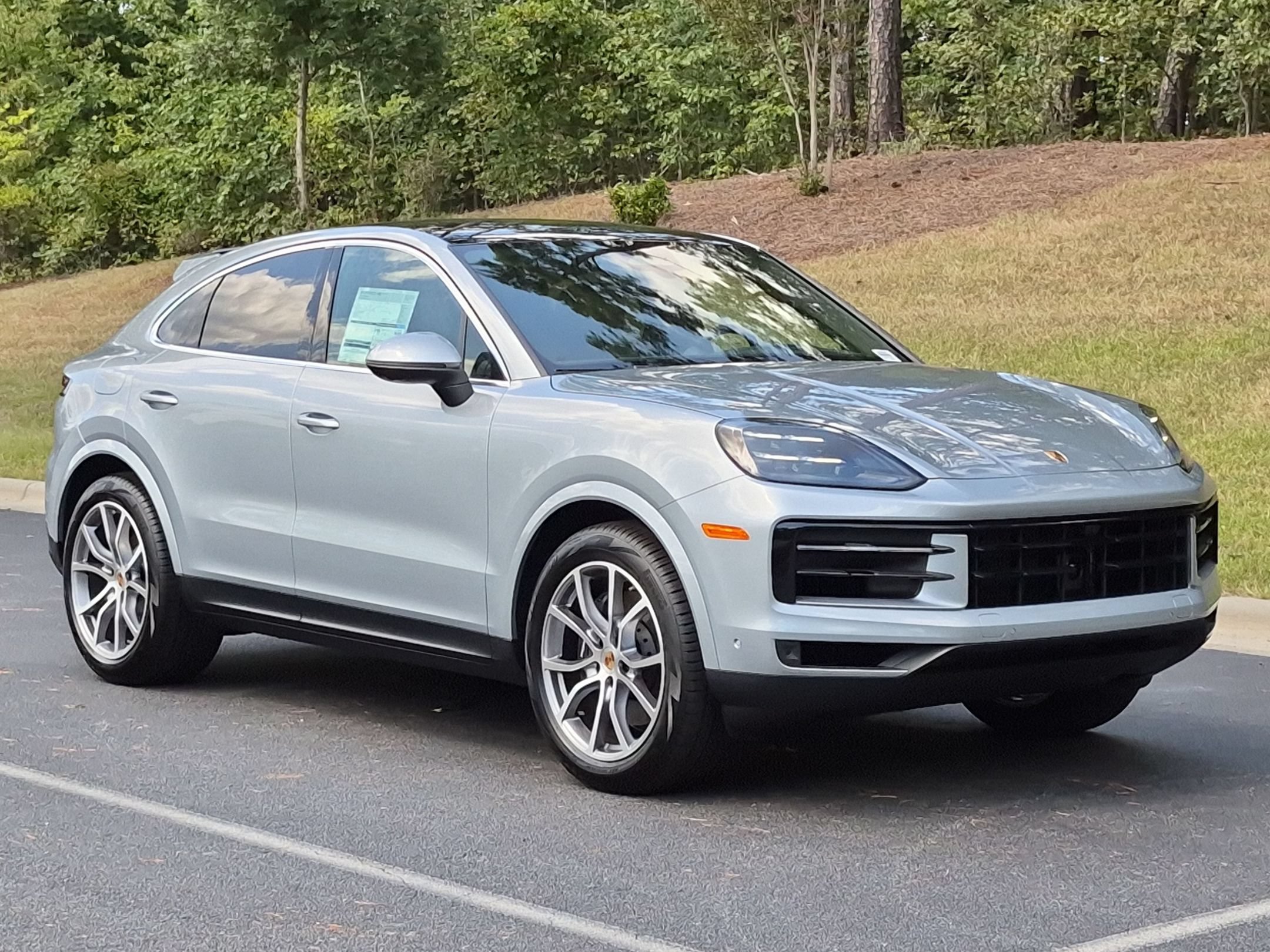 New 2026 Porsche Cayenne Coupe AWD/4WD image 33