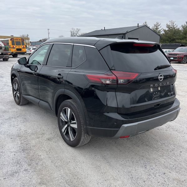 Used 2026 Nissan Rogue SL image 12
