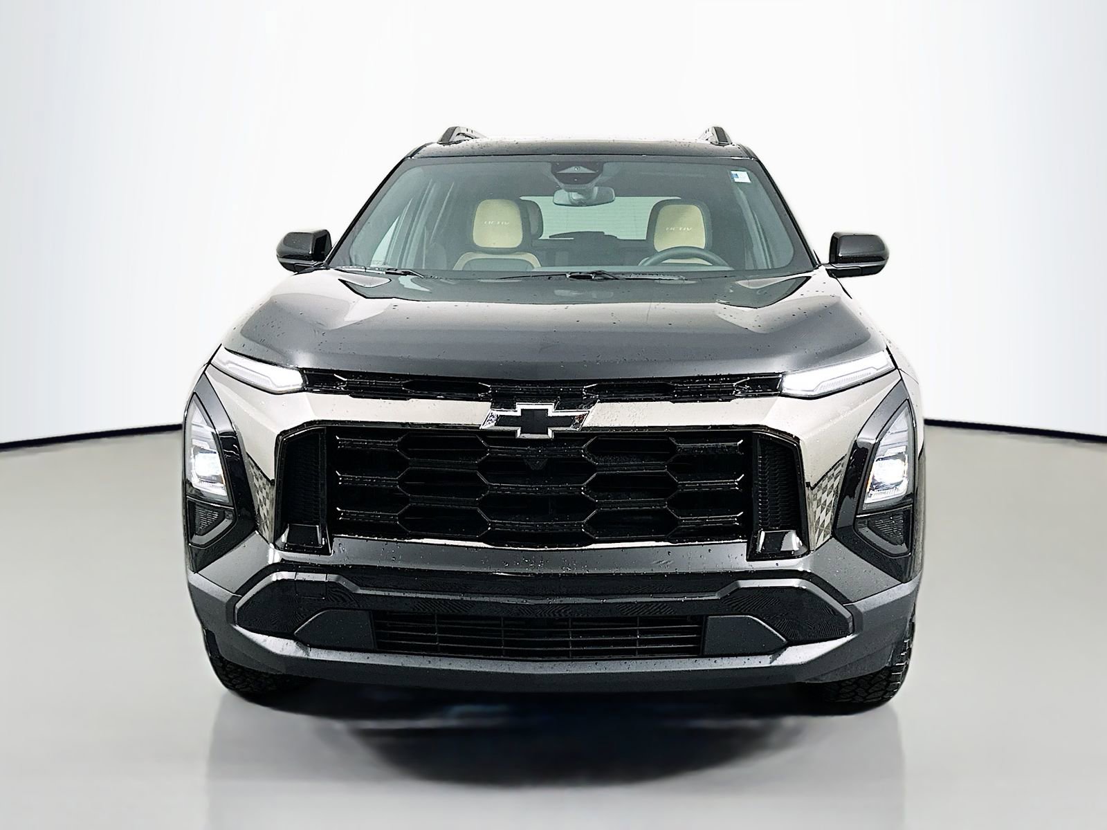 New 2026 Chevrolet Equinox ACTIV image 2