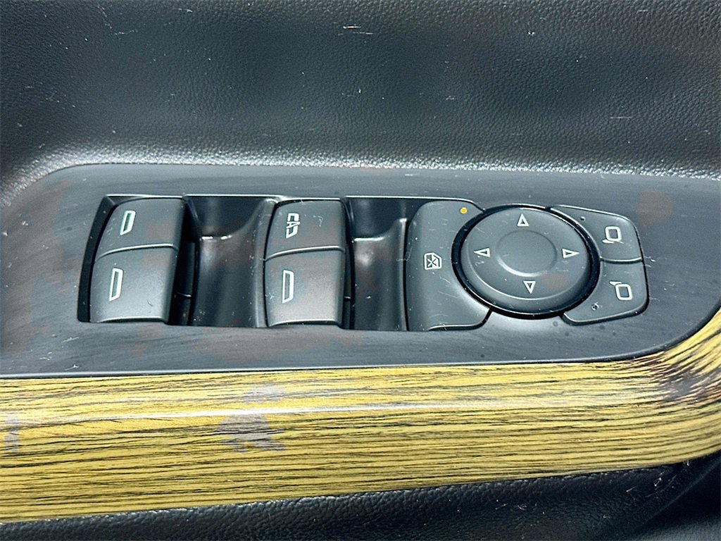 Used 2017 GMC Acadia Denali w/ Technology Package image 19