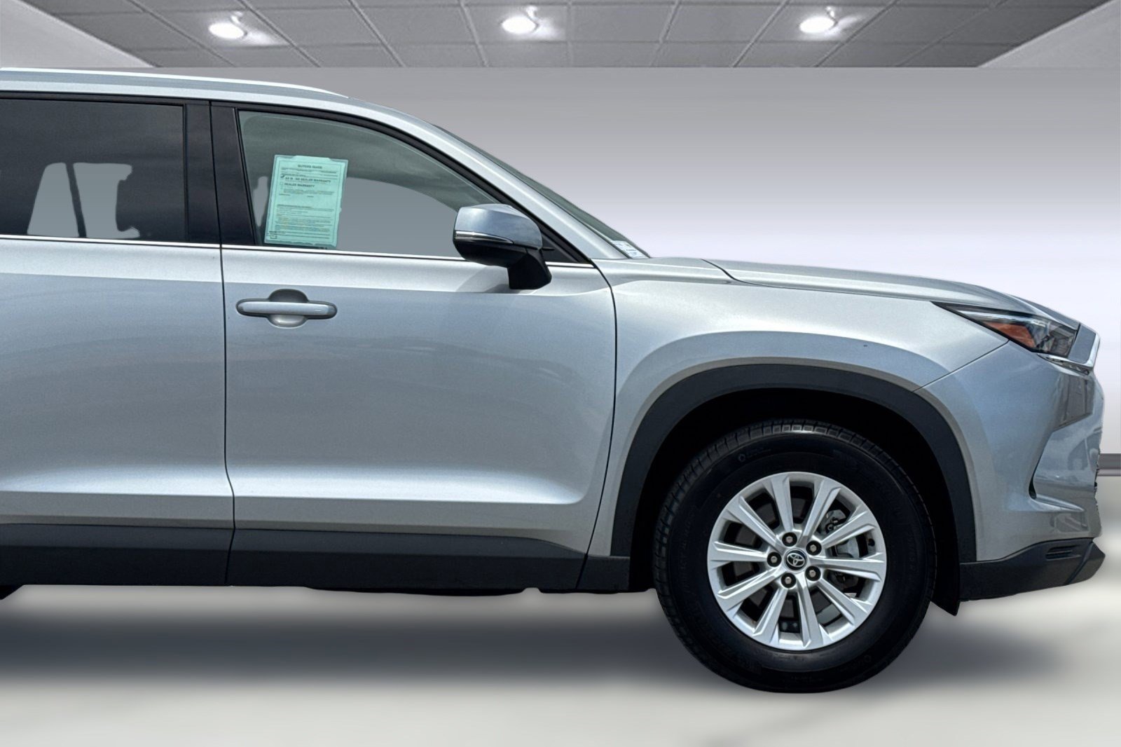 Used 2025 Toyota Grand Highlander FWD image 35