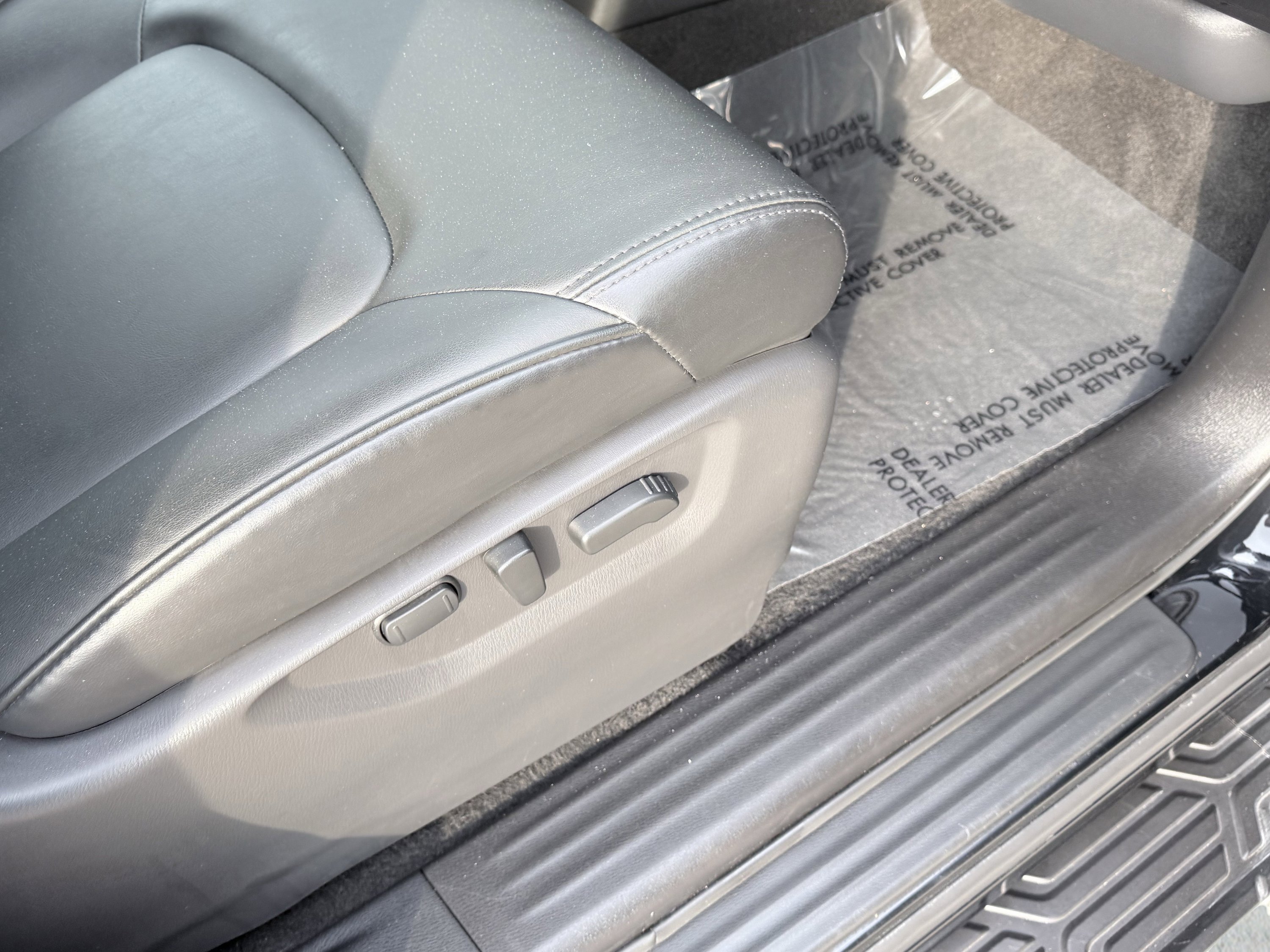 Used 2021 Nissan Armada SV w/ SV Appearance Package image 52