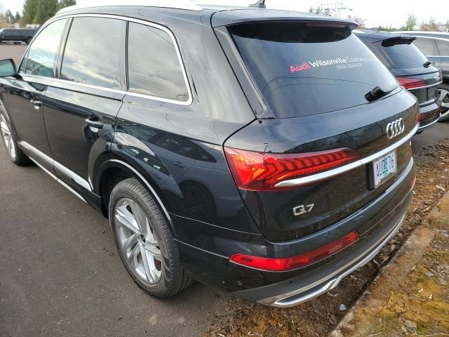 Used 2023 Audi Q7 3.0T Premium w/ Convenience Package image 3