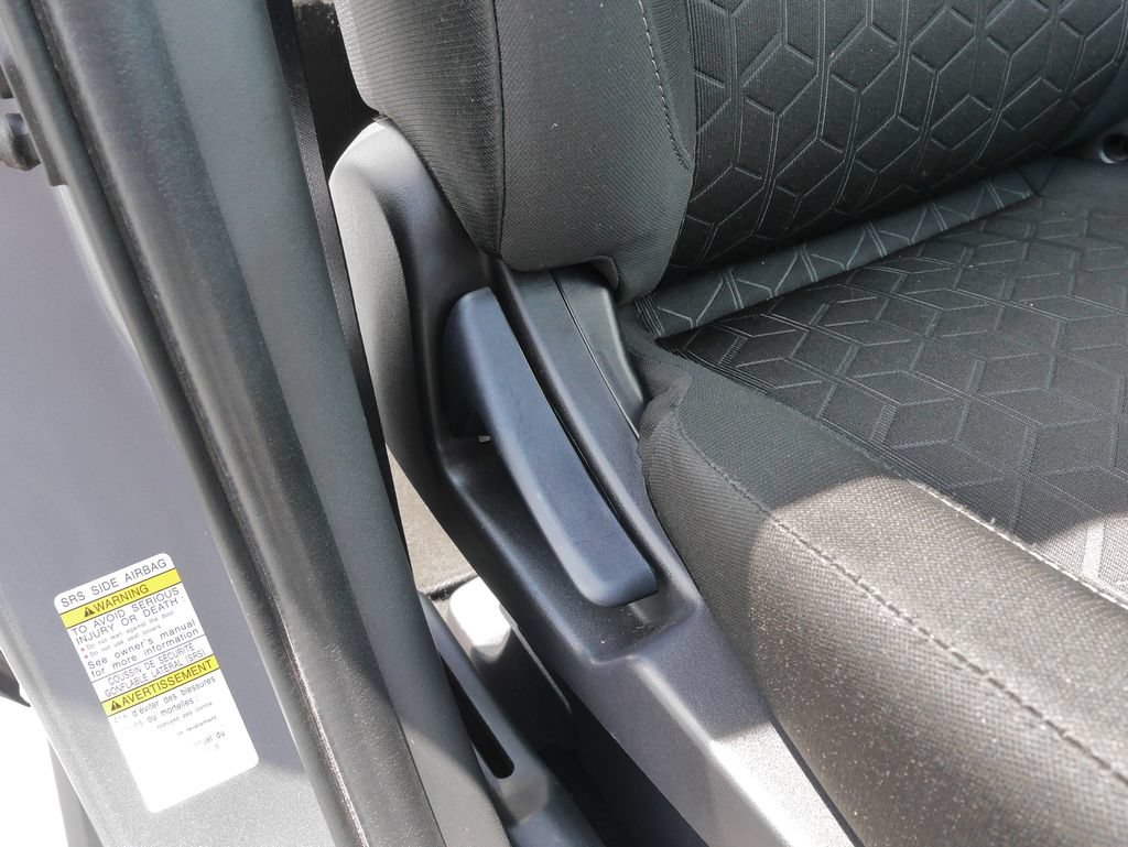 Used 2025 Mitsubishi Outlander Sport ES AWD/4WD image 13