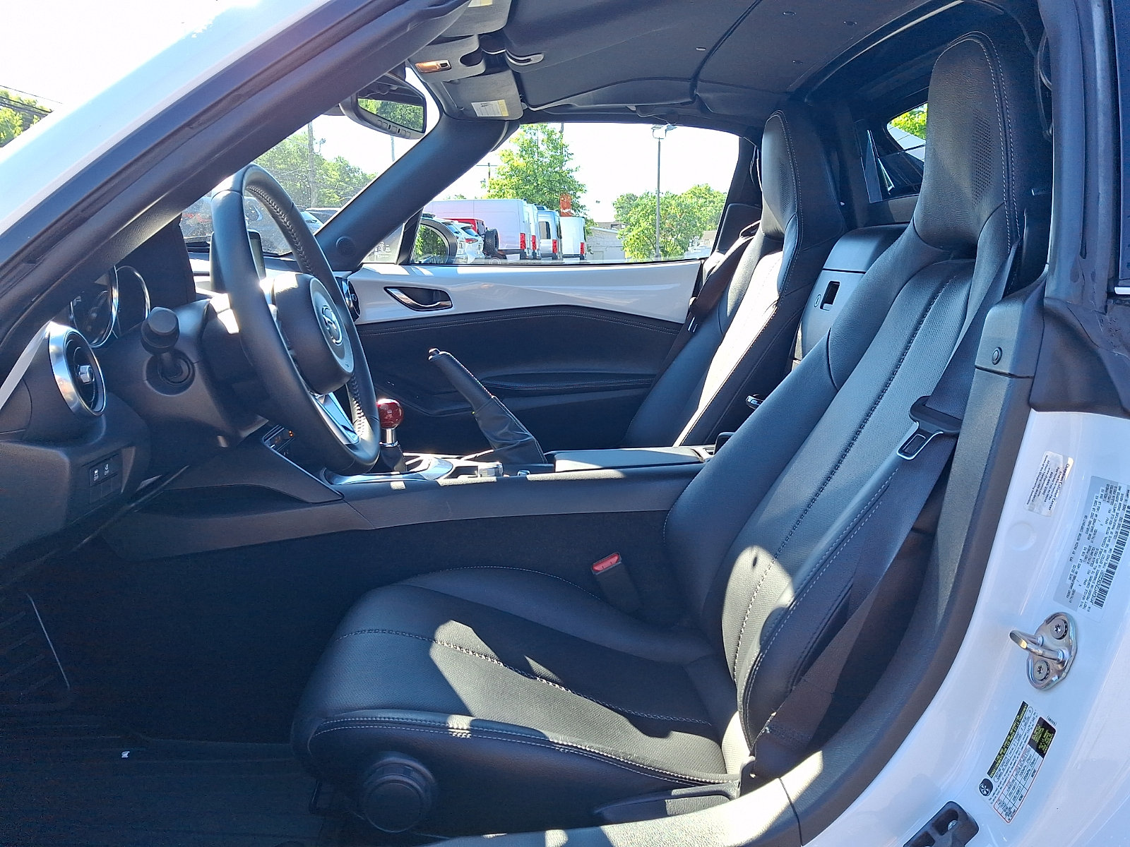 Used 2022 MAZDA MX-5 Miata RF Grand Touring w/ Weather Package RWD image 11